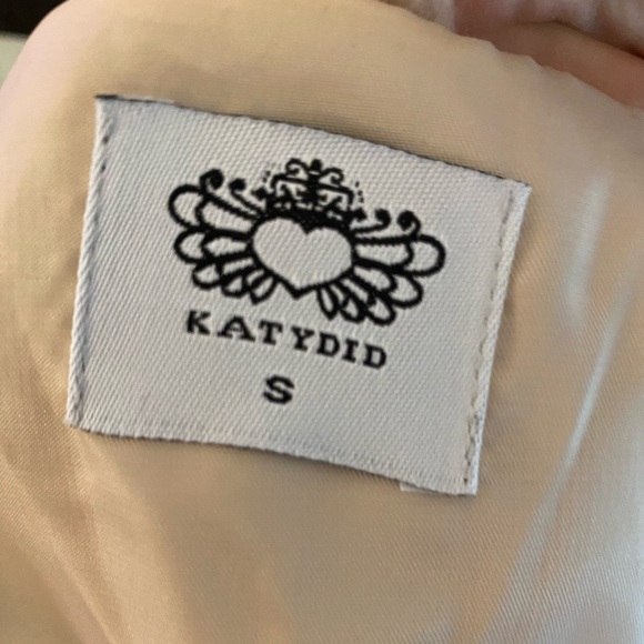 Trendy Fluffy Jacket - Picture 4 of 4